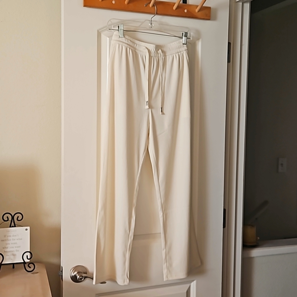 White lounge pants new